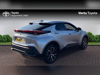 Used Toyota C-HR 2024 for sale - 77662445: Photo
