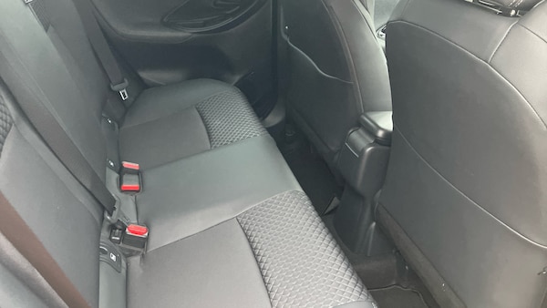 Used Toyota Yaris 2020 for sale - 76299228: Photo 12