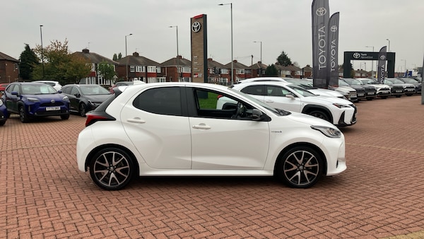 Used Toyota Yaris 2020 for sale - 76299228: Photo 16