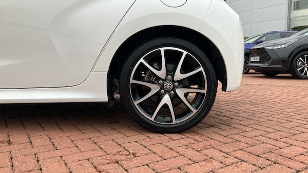 Used Toyota Yaris 2020 for sale - 76299228: Photo 18