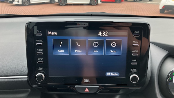 Used Toyota Yaris 2020 for sale - 76299228: Photo 24