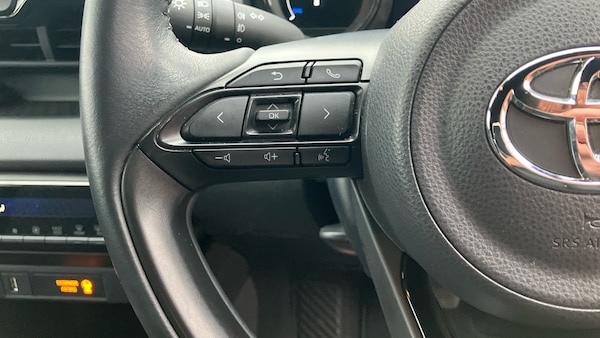 Used Toyota Yaris 2020 for sale - 76299228: Photo 38