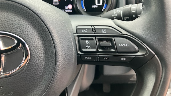 Used Toyota Yaris 2020 for sale - 76299228: Photo 39