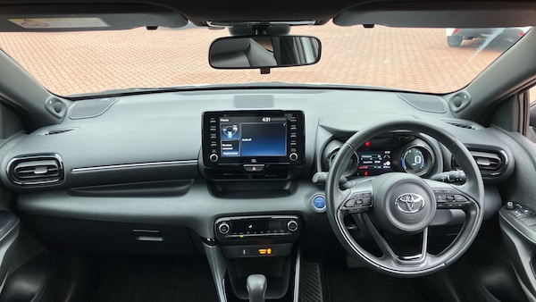 Used Toyota Yaris 2020 for sale - 76299228: Photo 5