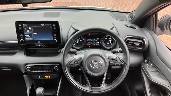 Used Toyota Yaris 2020 for sale - 76299228: Photo 6
