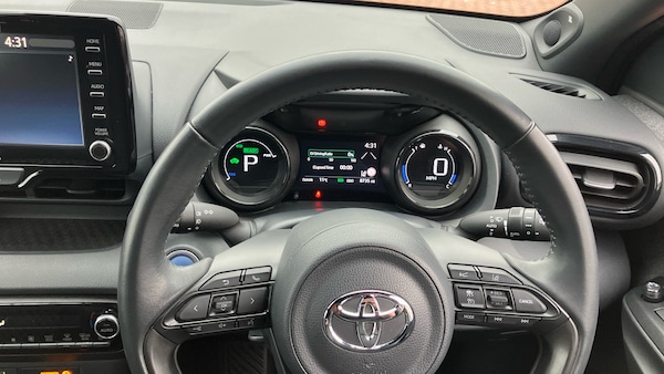Used Toyota Yaris 2020 for sale - 76299228: Photo 8