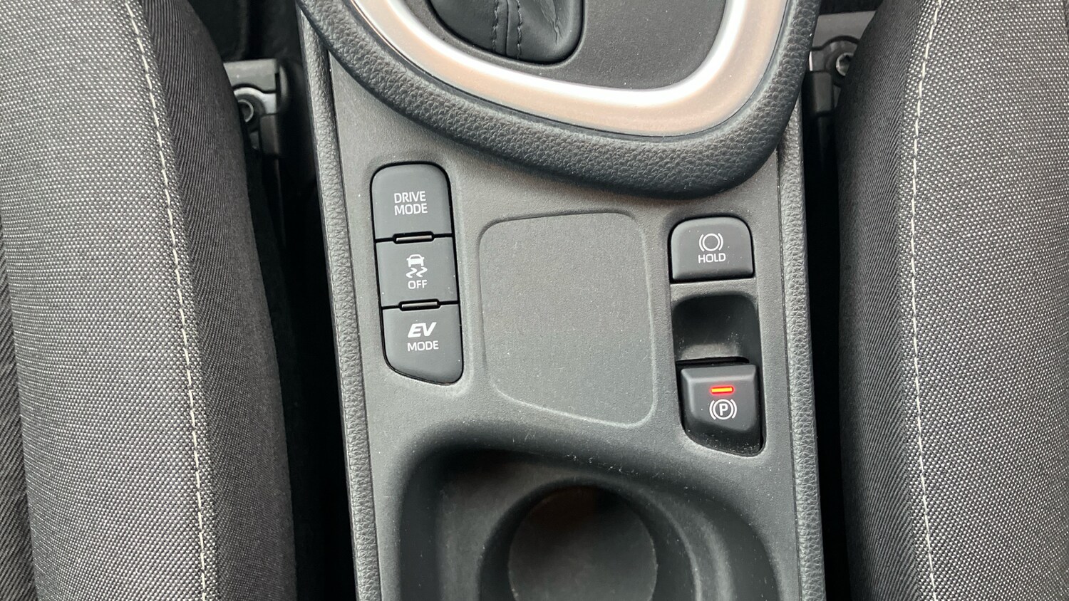 Used Toyota Yaris 2023 for sale - 77377964: Photo 34