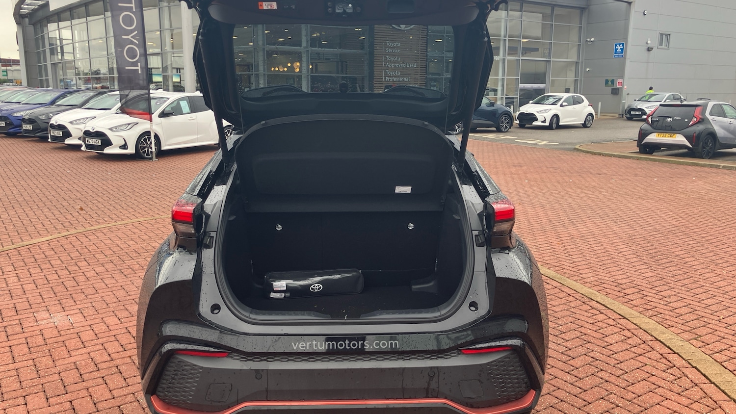 Used Toyota C-HR 2025 for sale - 76332715: Photo 14