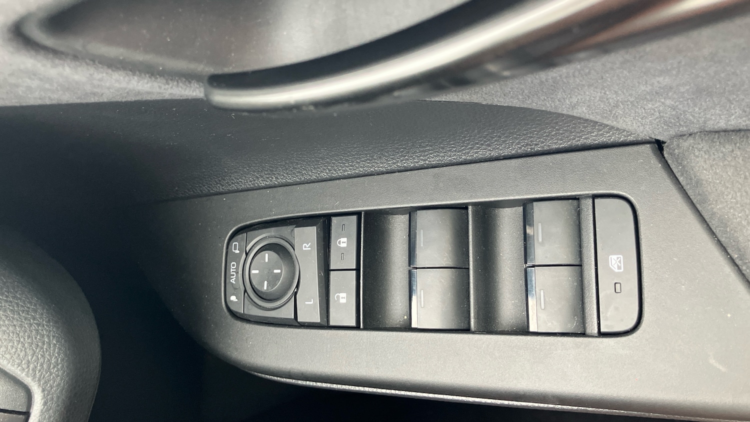 Used Toyota C-HR 2025 for sale - 76332715: Photo 40