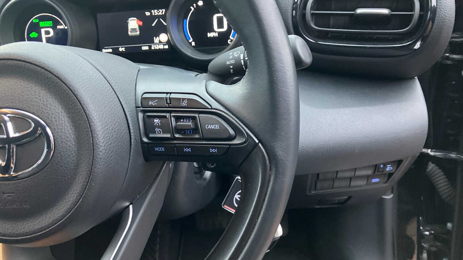 Used Toyota Yaris 2023 for sale - 77461566: Photo 38