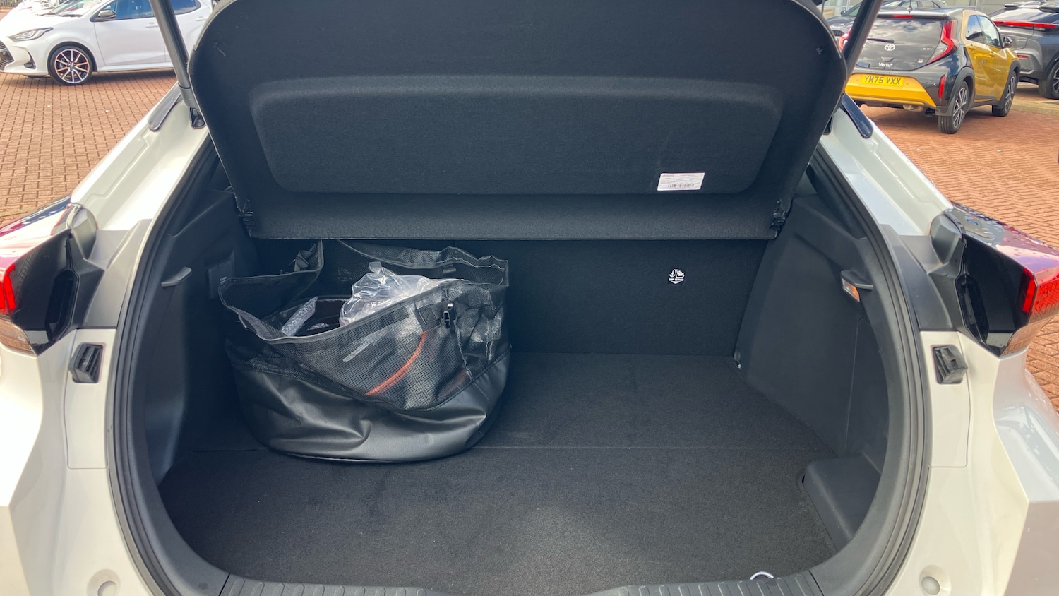 Used Toyota C-HR 2024 for sale - 78108147: Photo 14