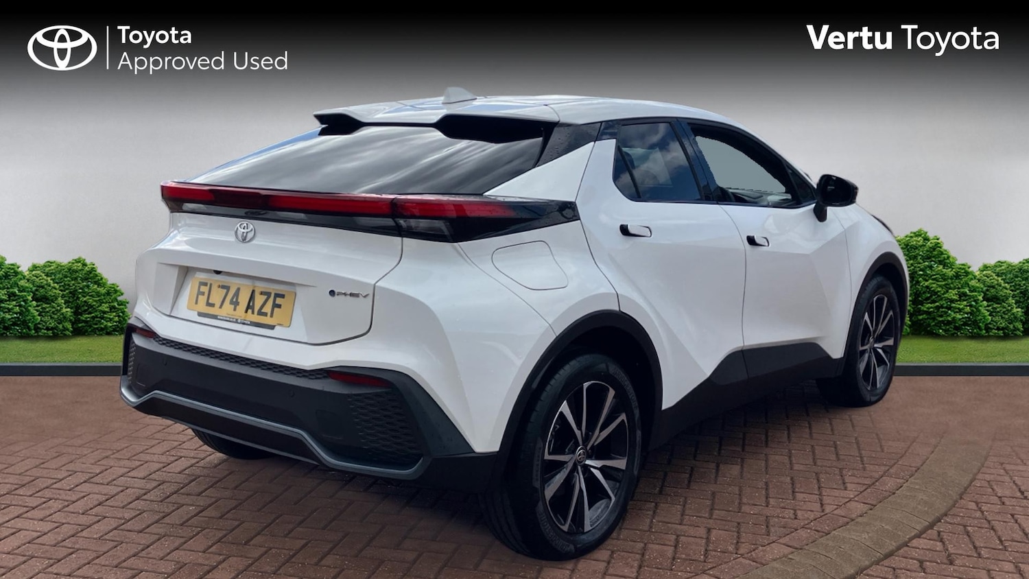 Used Toyota C-HR 2024 for sale - 78108147: Photo 2