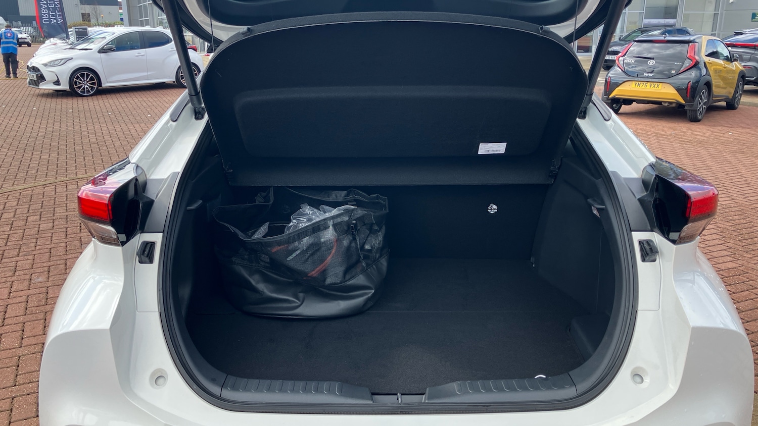 Used Toyota C-HR 2024 for sale - 78108147: Photo 36