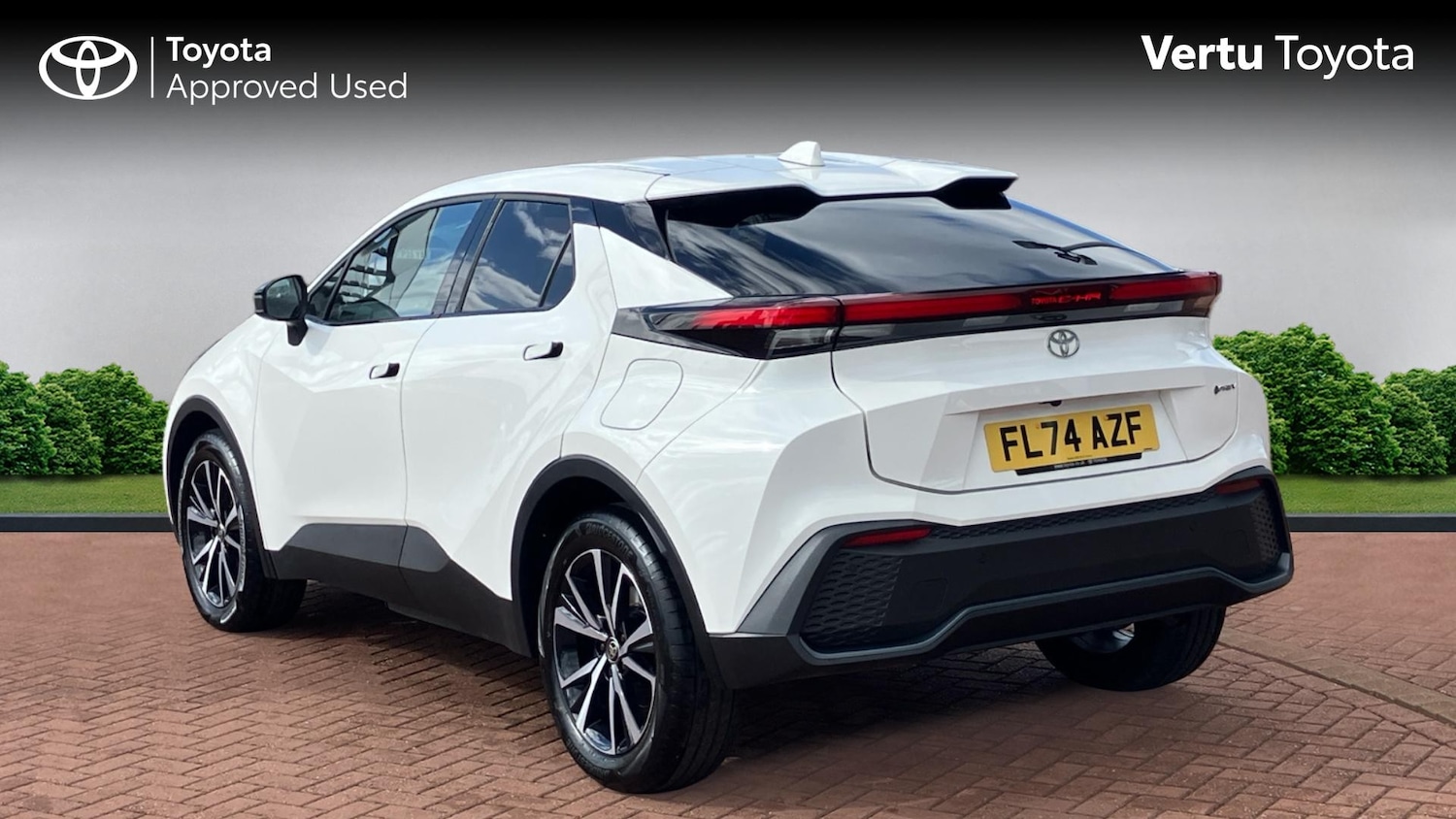 Used Toyota C-HR 2024 for sale - 78108147: Photo 4