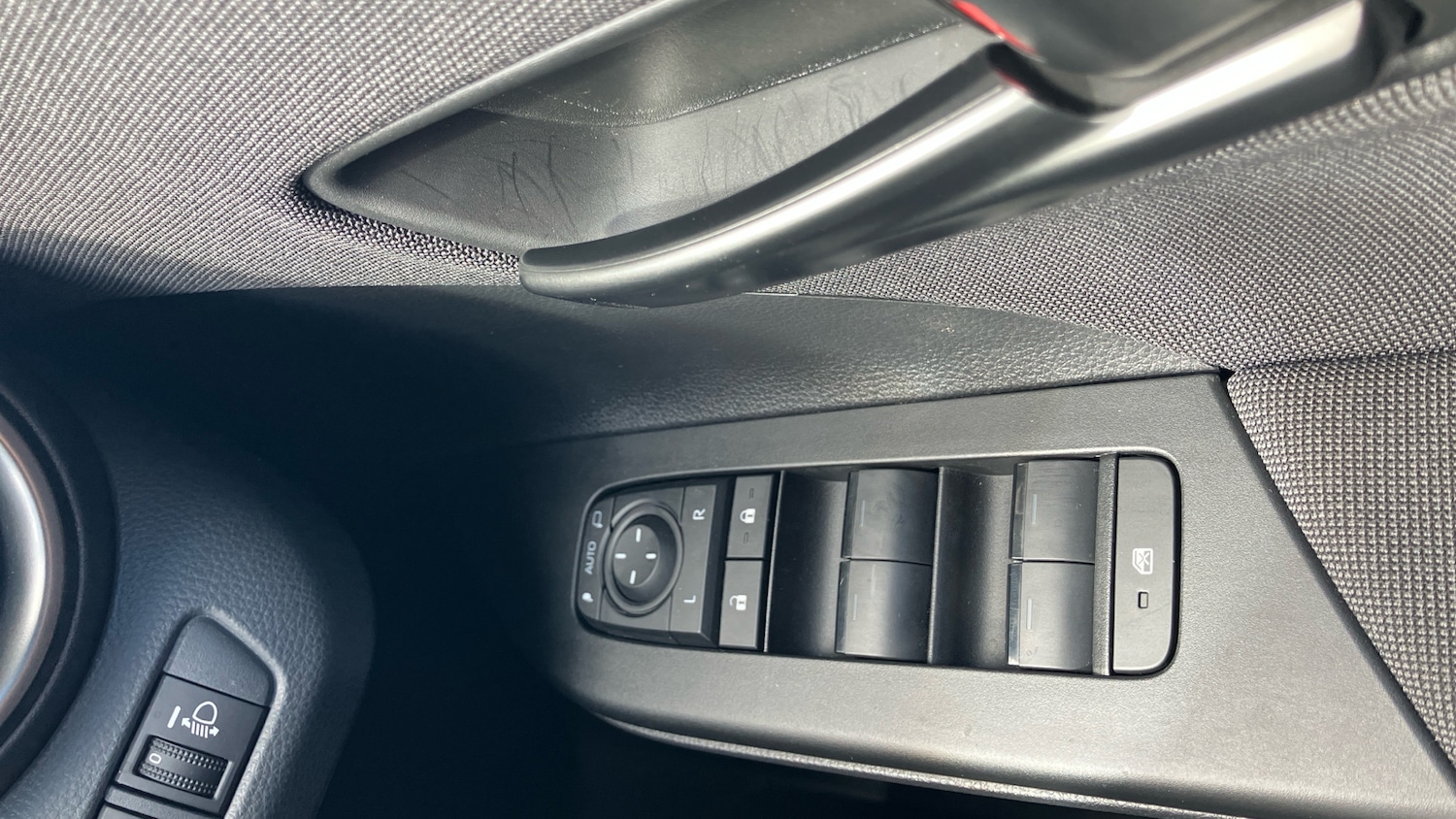 Used Toyota C-HR 2024 for sale - 78108147: Photo 44