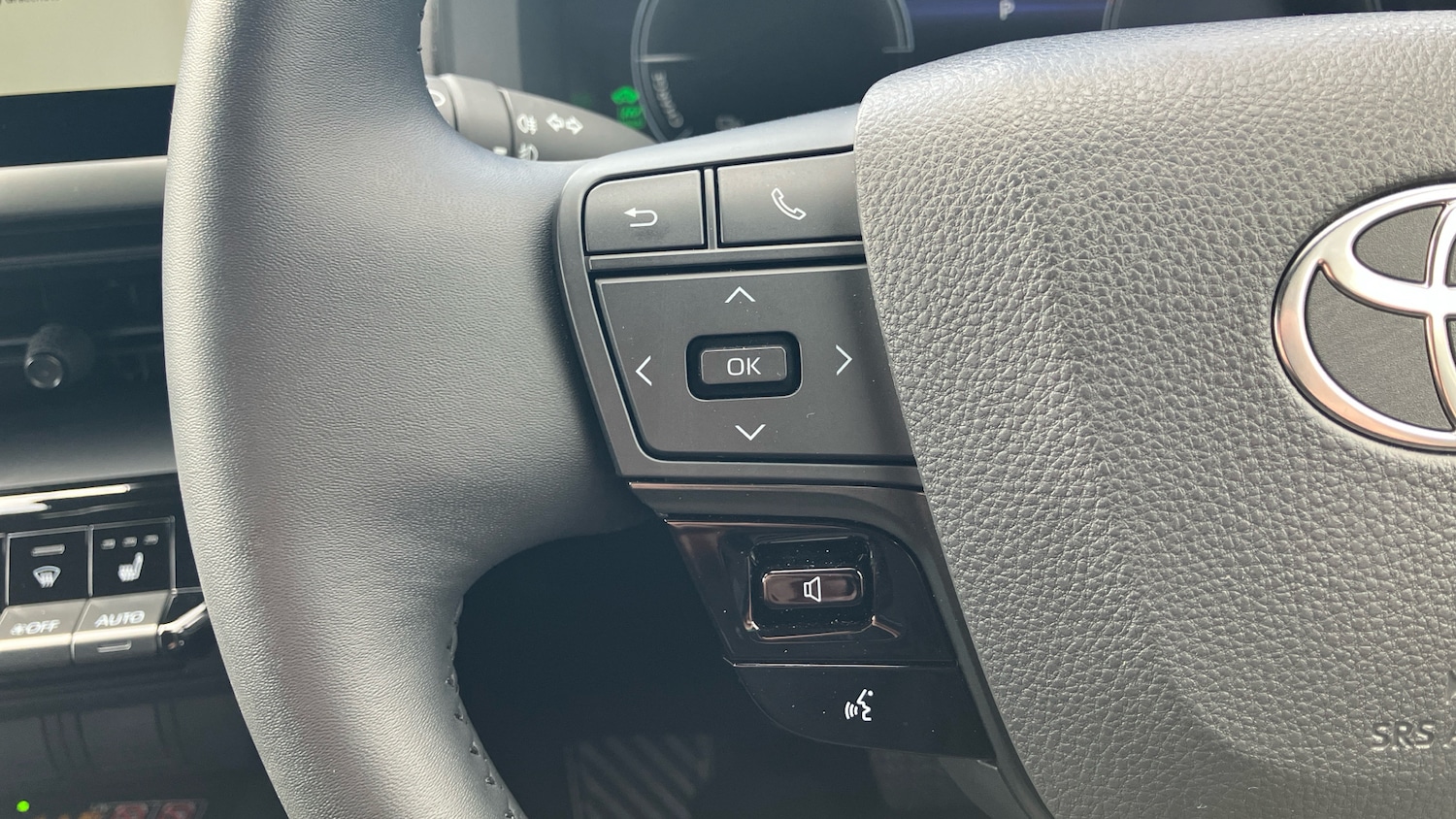 Used Toyota C-HR 2024 for sale - 78108147: Photo 46