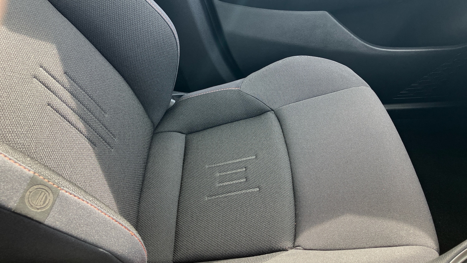 Used Toyota C-HR 2024 for sale - 78108147: Photo 50