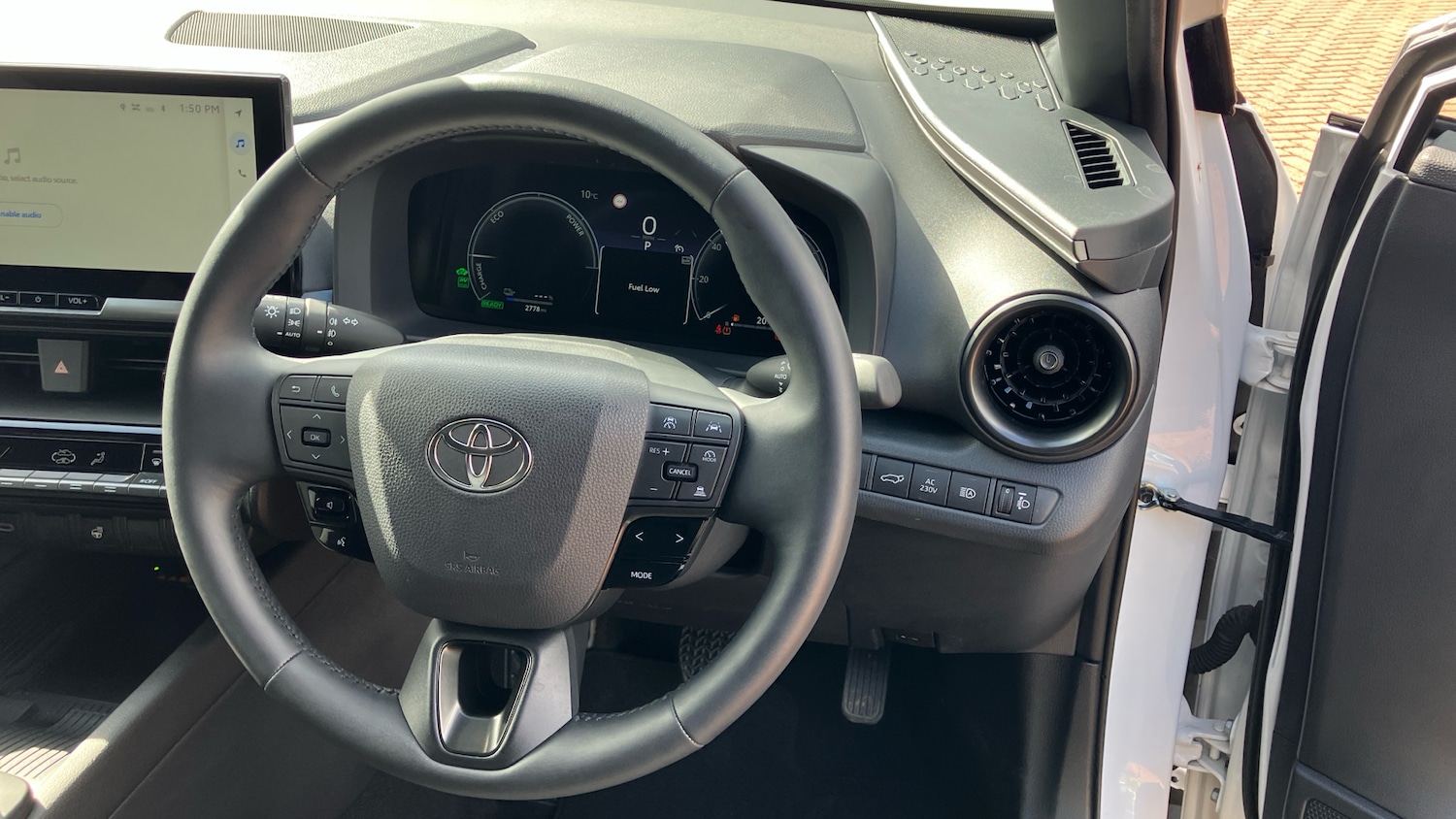 Used Toyota C-HR 2024 for sale - 78108147: Photo 8