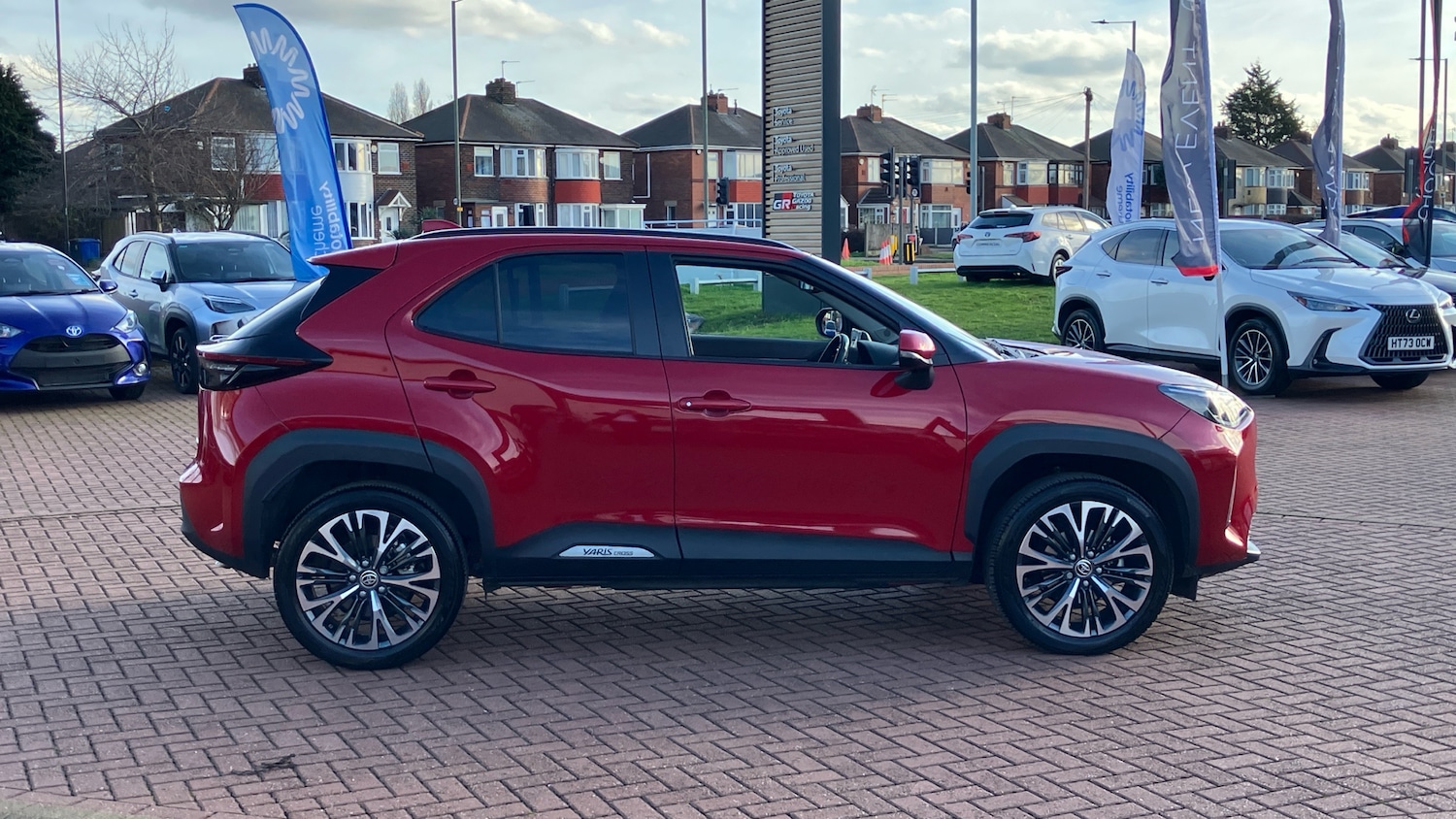 Used Toyota Yaris Cross 2023 for sale - 77676993: Photo 16