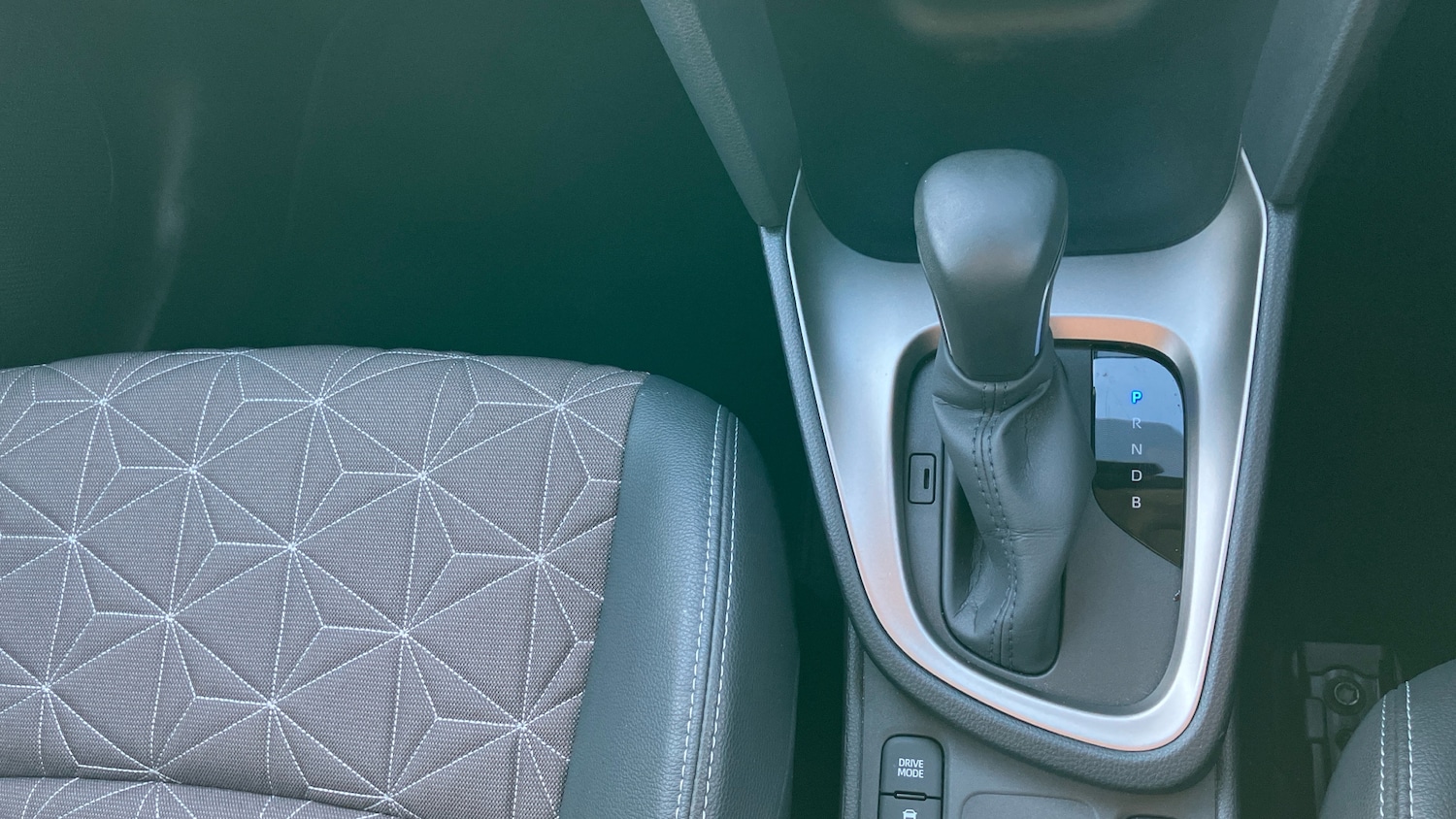 Used Toyota Yaris Cross 2023 for sale - 77676993: Photo 39