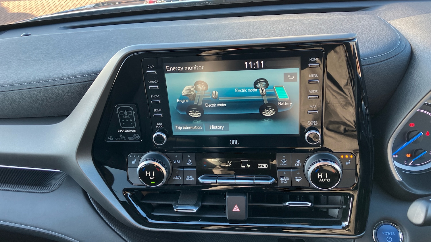 Used Toyota Highlander 2022 for sale - 77151853: Photo 25