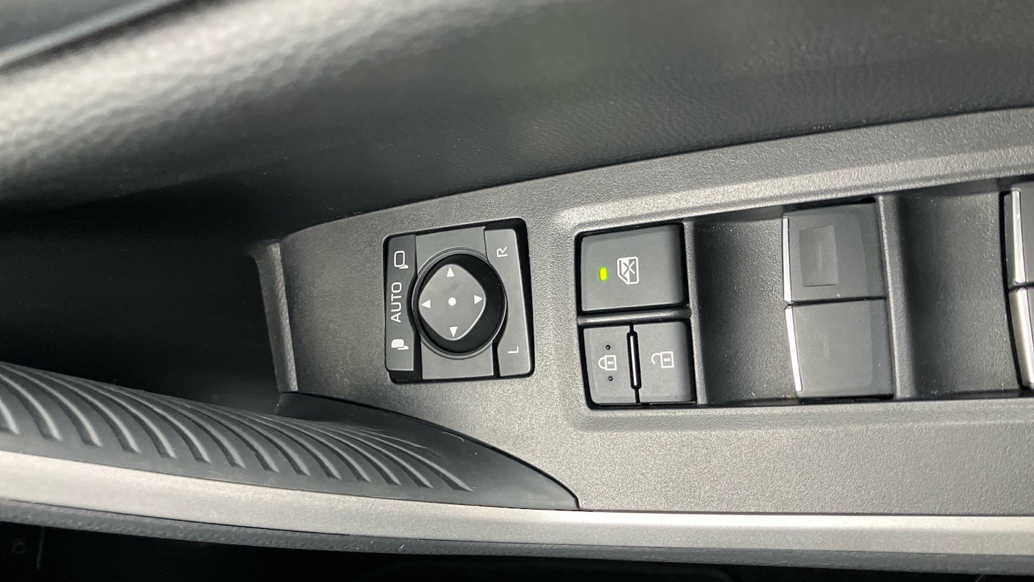 Used Toyota RAV4 2024 for sale - 77459635: Photo 35