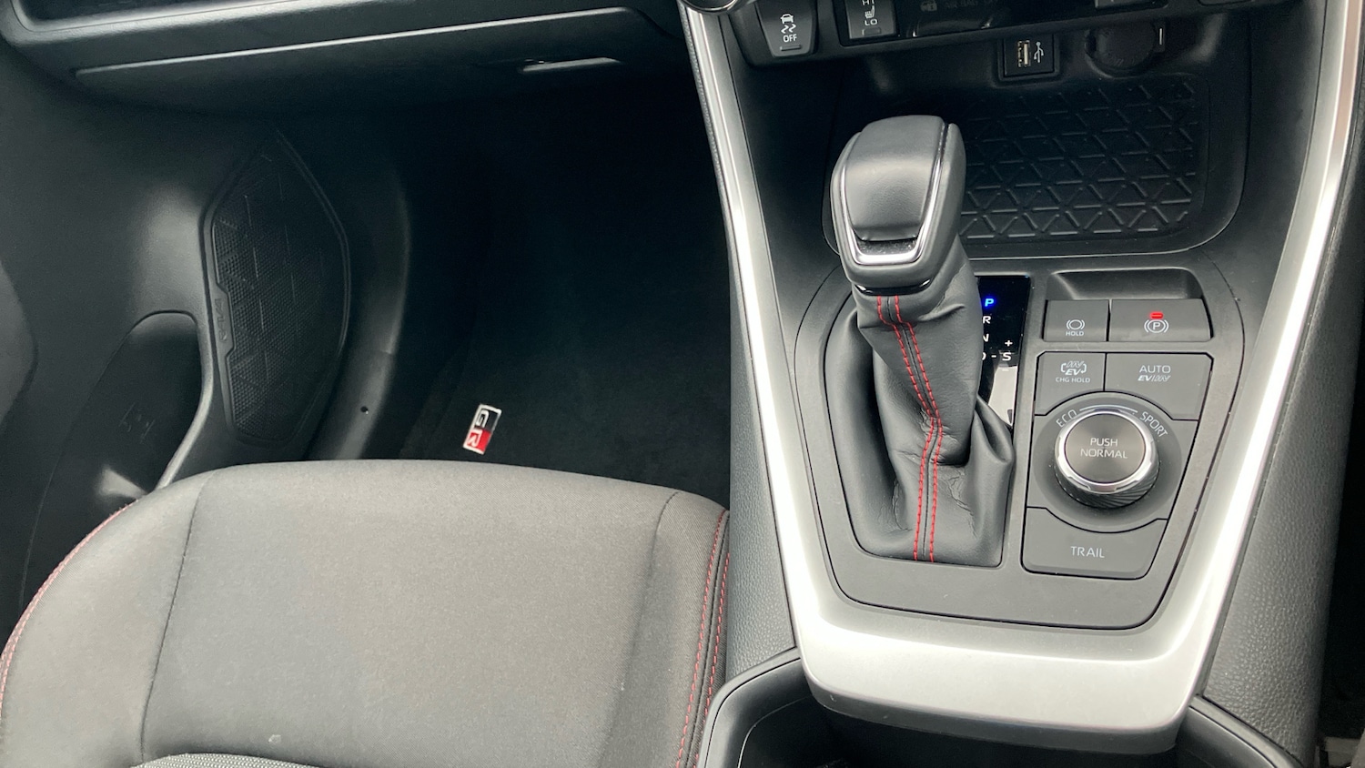 Used Toyota RAV4 2024 for sale - 77459635: Photo 38