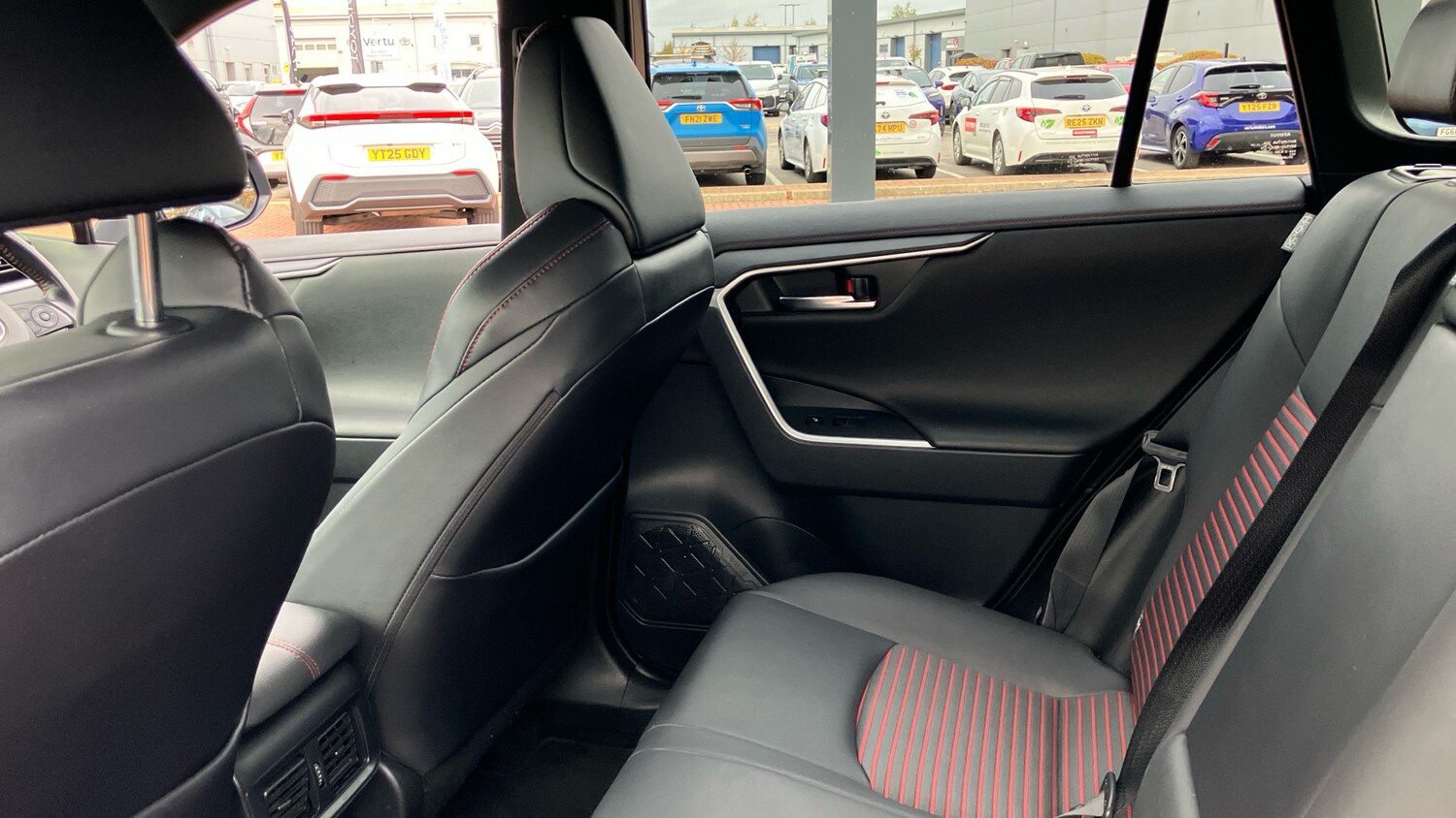 Used Toyota RAV4 2023 for sale - 76427762: Photo 13