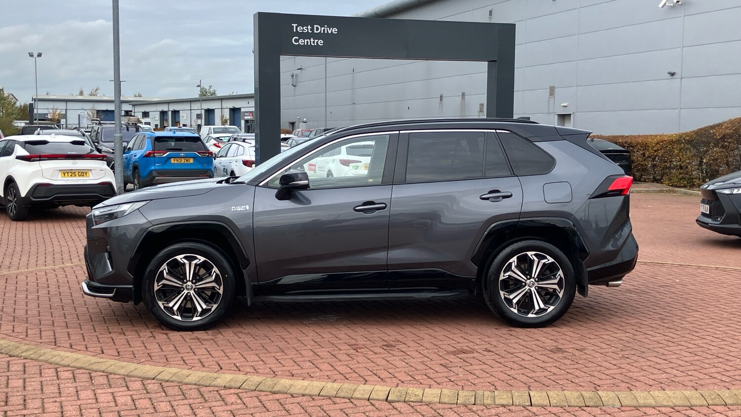 Used Toyota RAV4 2023 for sale - 76427762: Photo 17