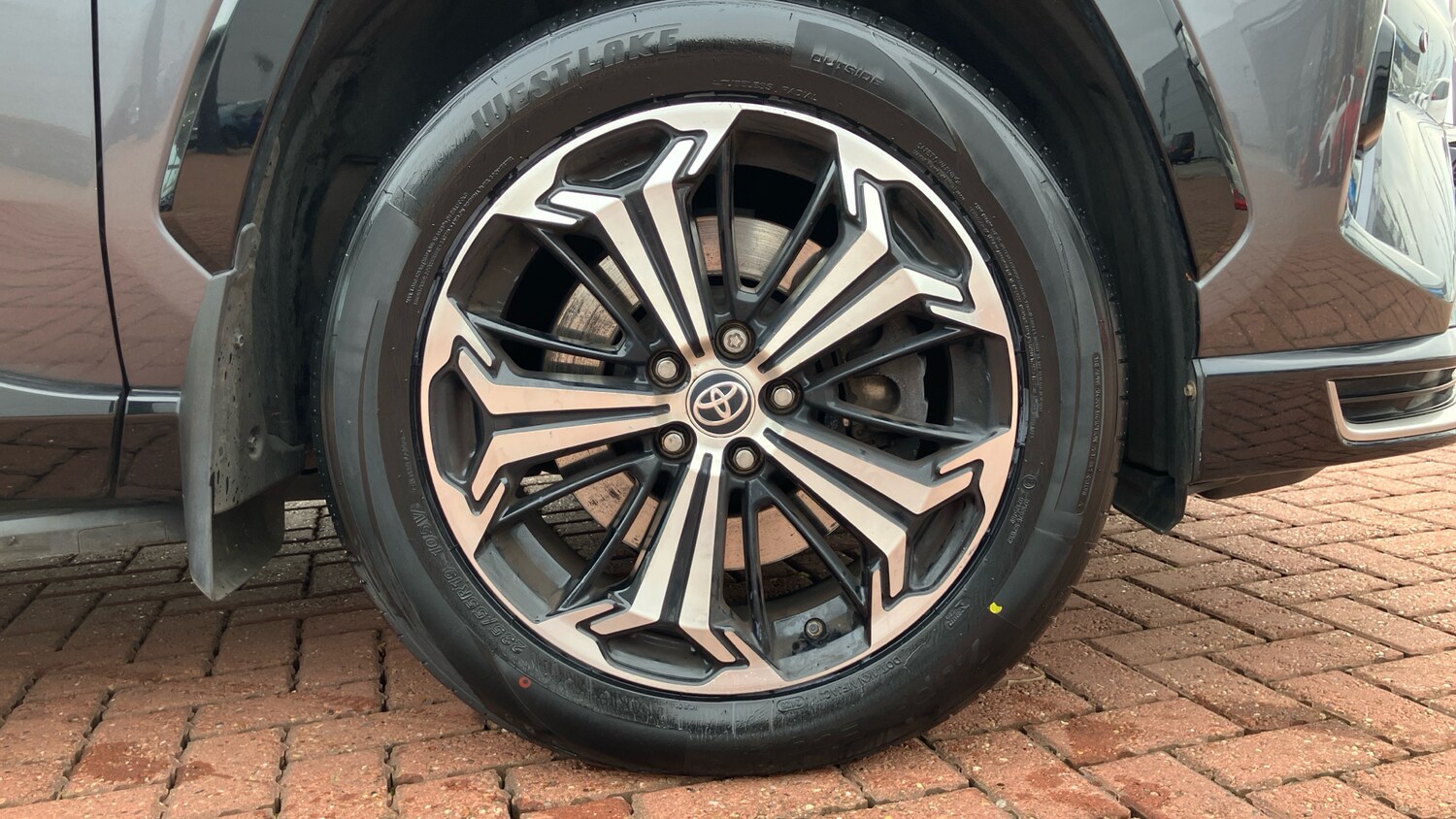 Used Toyota RAV4 2023 for sale - 76427762: Photo 18