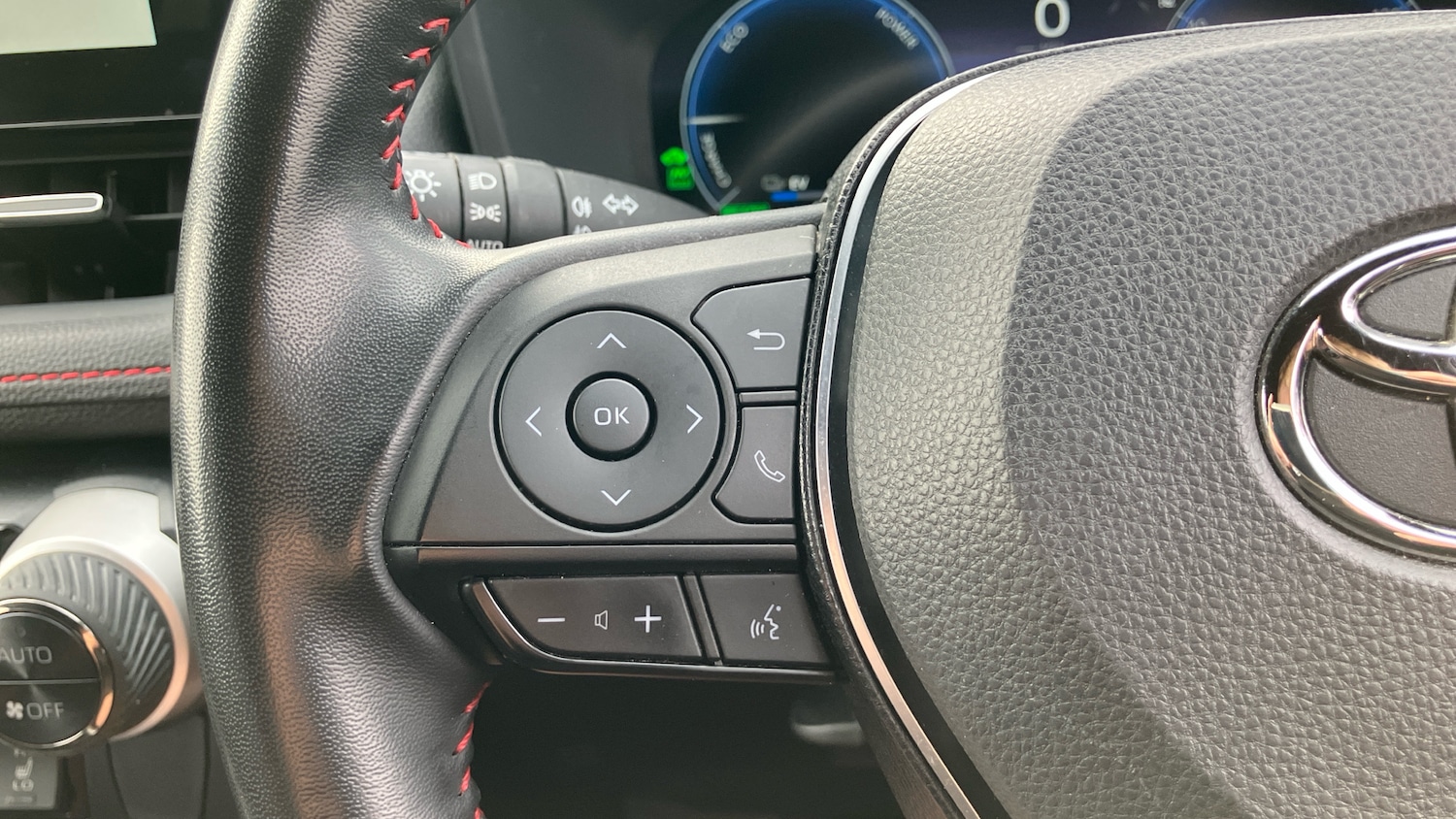 Used Toyota RAV4 2023 for sale - 76427762: Photo 41