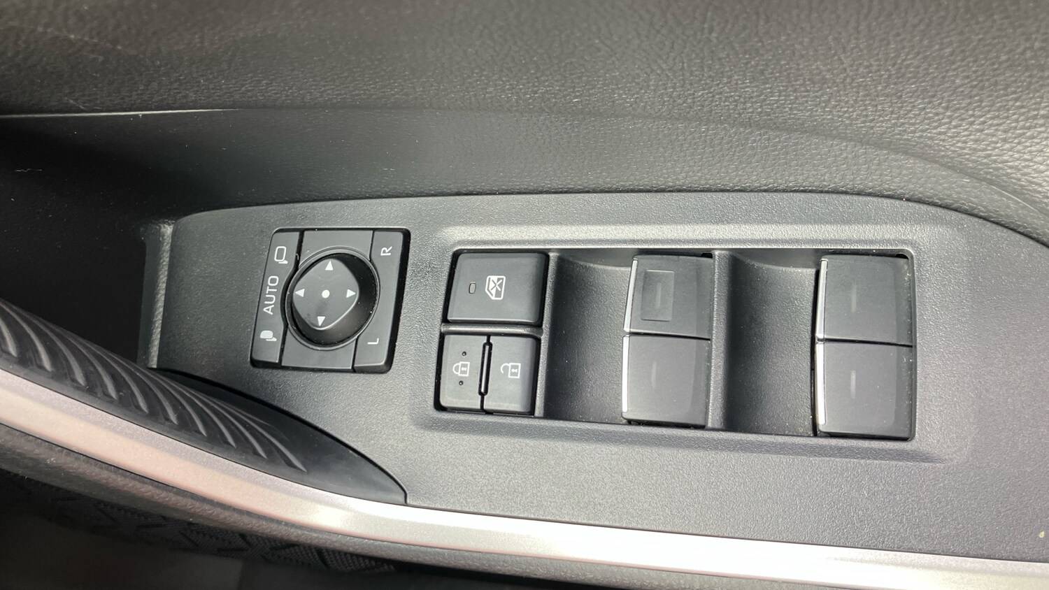 Used Toyota RAV4 2023 for sale - 76427762: Photo 43