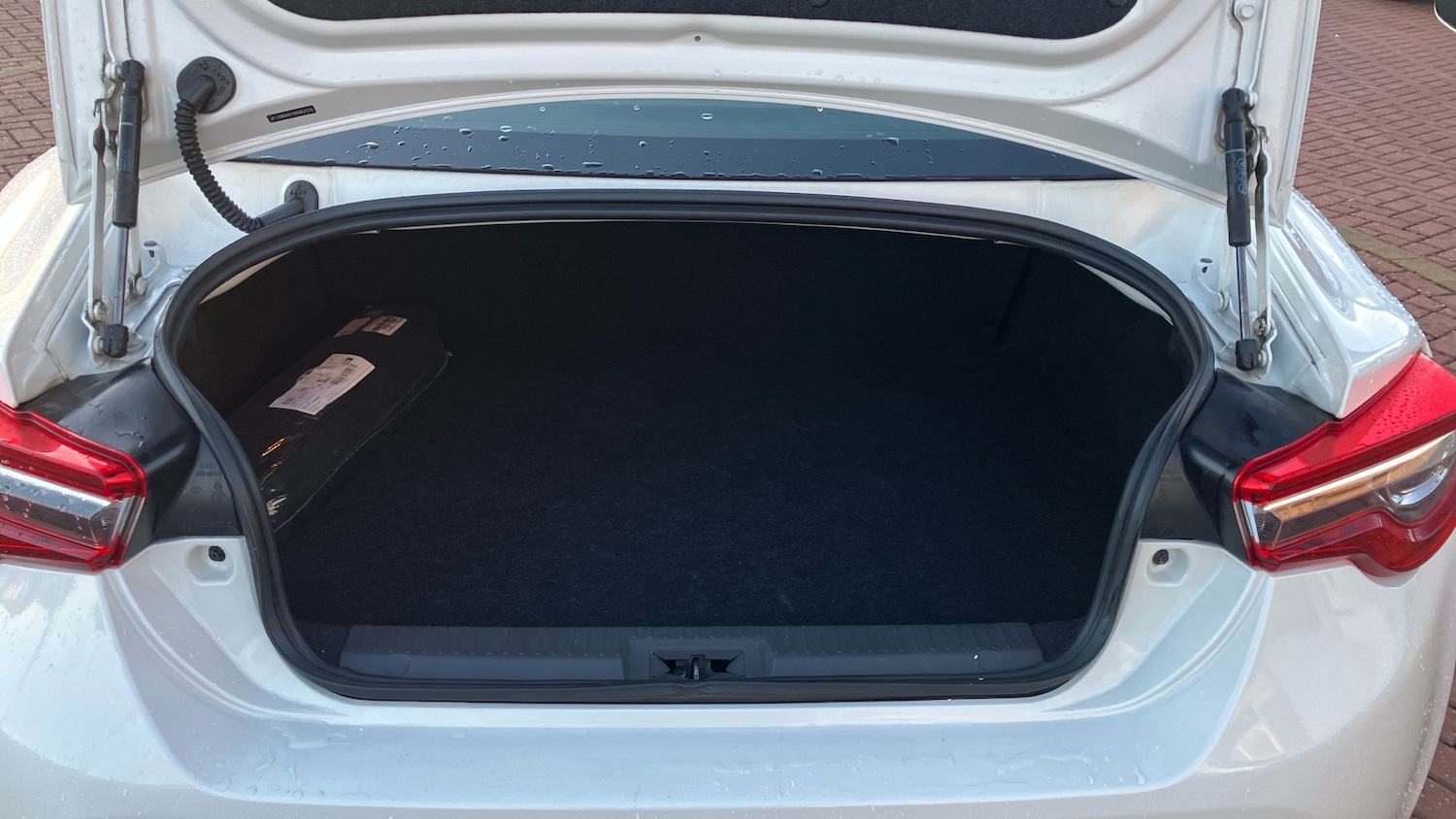 Used Toyota GT86 2018 for sale - 77312571: Photo 14