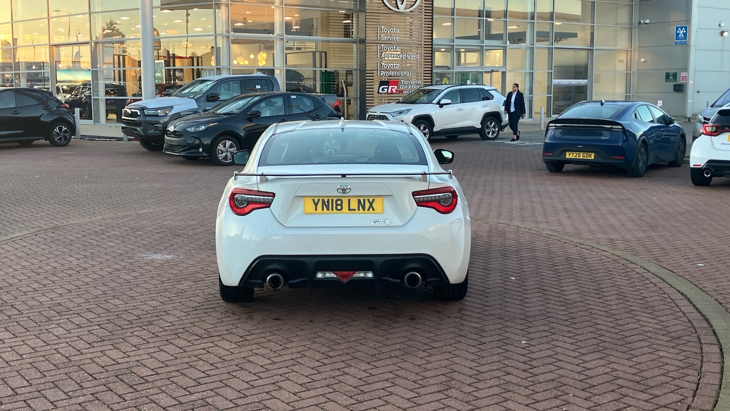 Used Toyota GT86 2018 for sale - 77312571: Photo 19