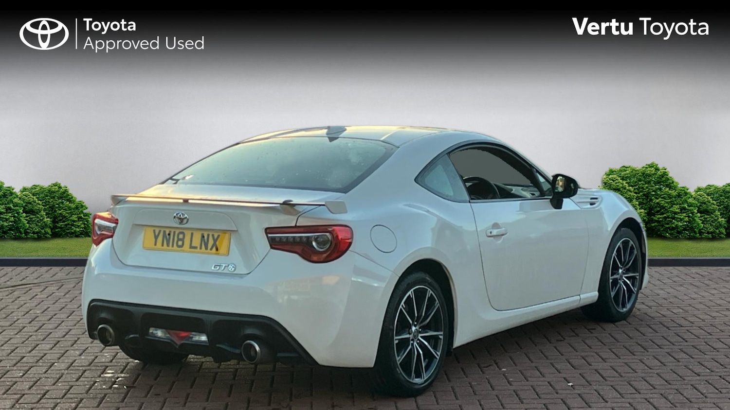 Used Toyota GT86 2018 for sale - 77312571: Photo 2