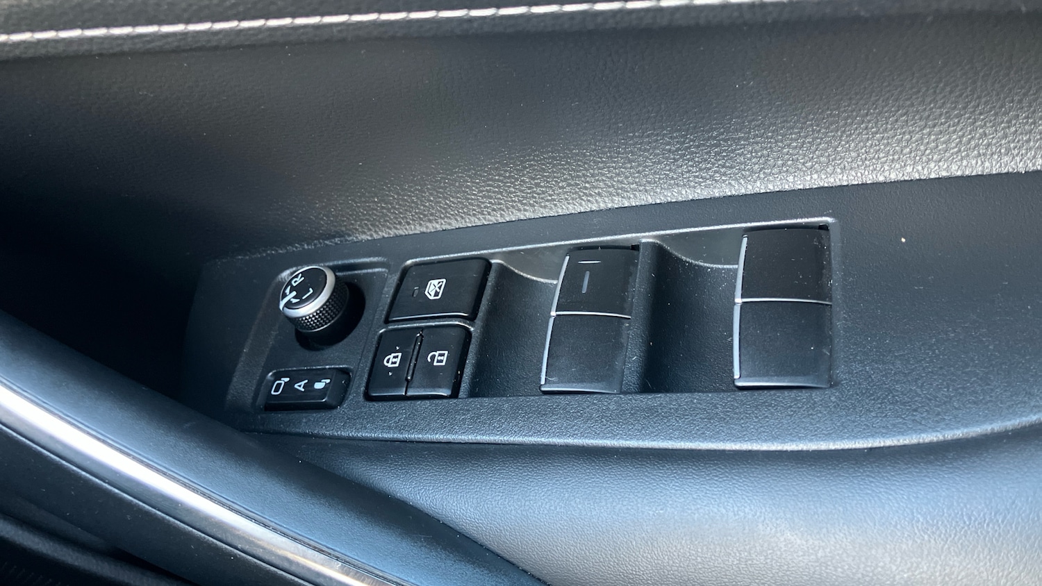 Used Toyota Corolla 2023 for sale - 76705662: Photo 39