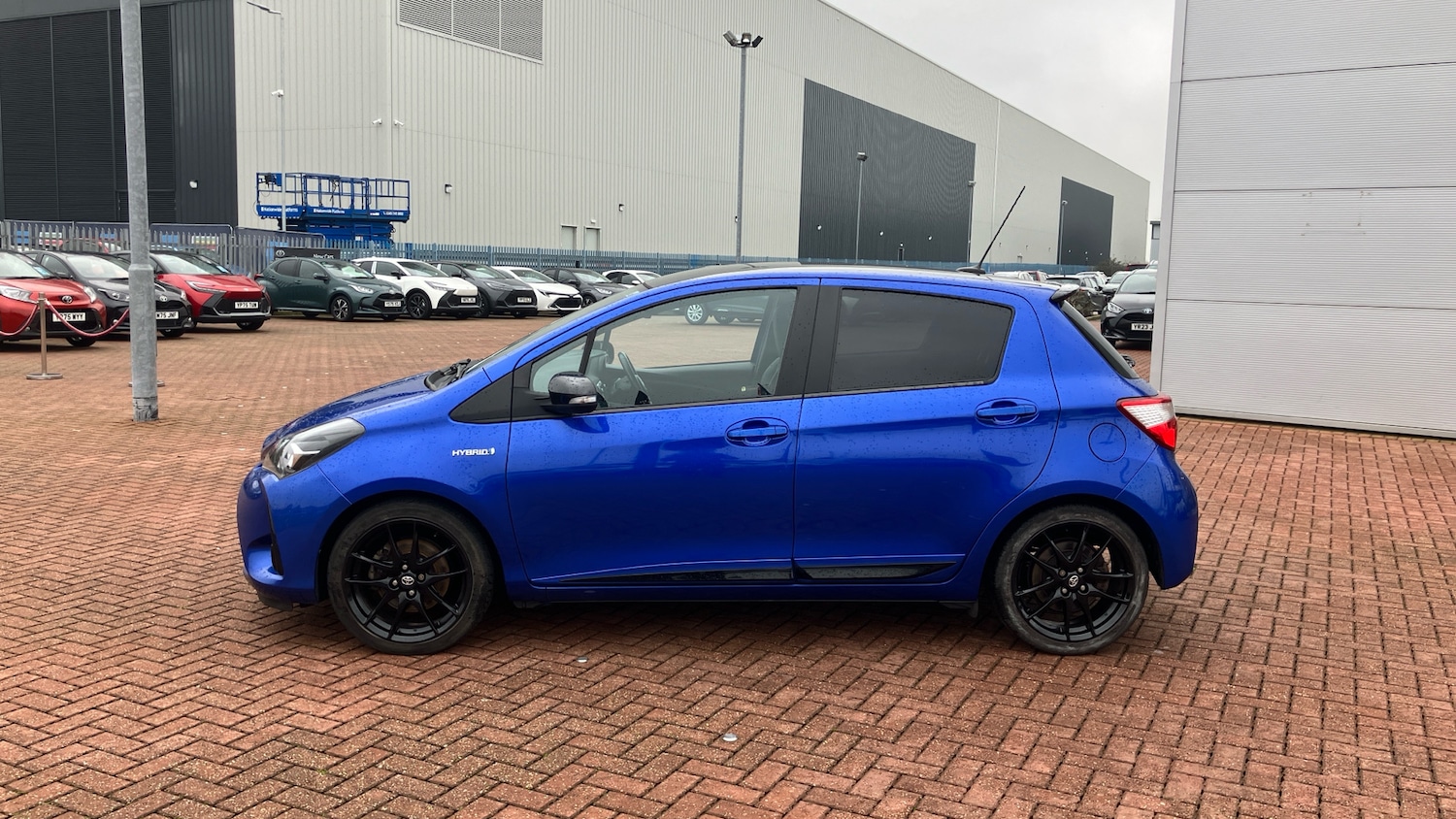 Used Toyota Yaris 2020 for sale - 77432476: Photo 17