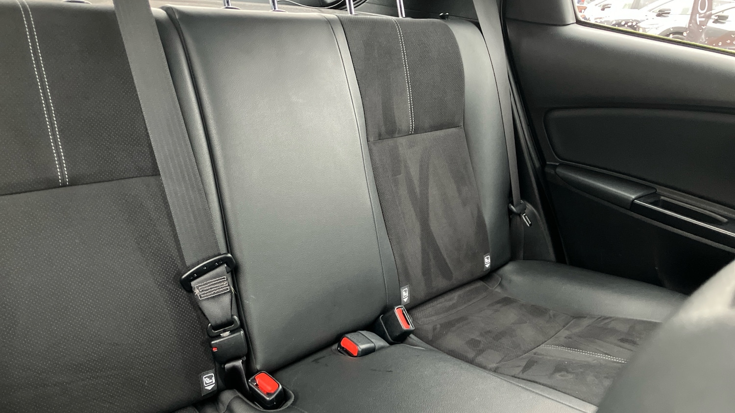 Used Toyota Yaris 2020 for sale - 77432476: Photo 20