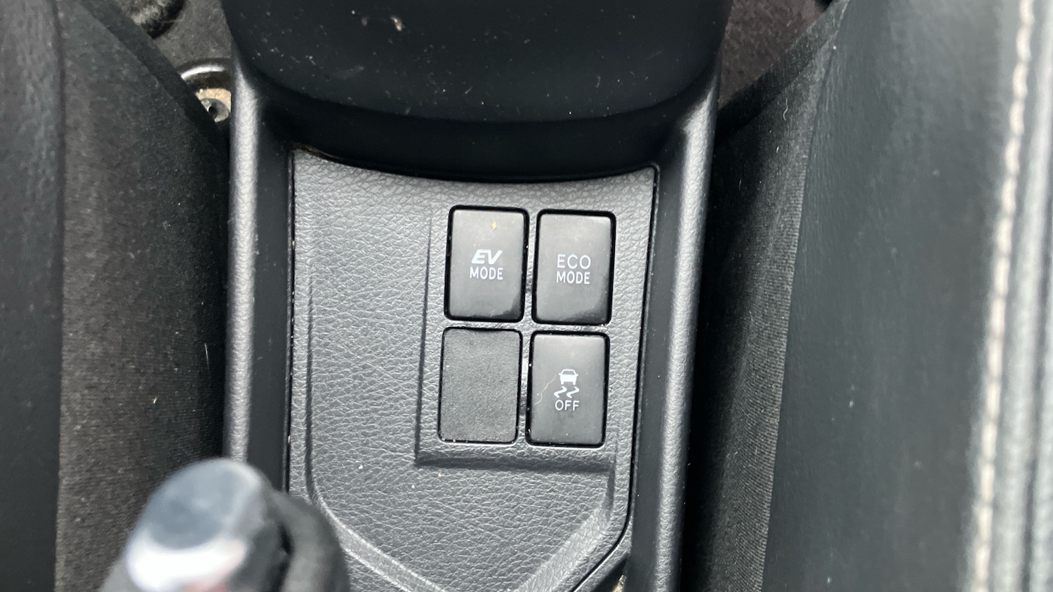 Used Toyota Yaris 2020 for sale - 77432476: Photo 34