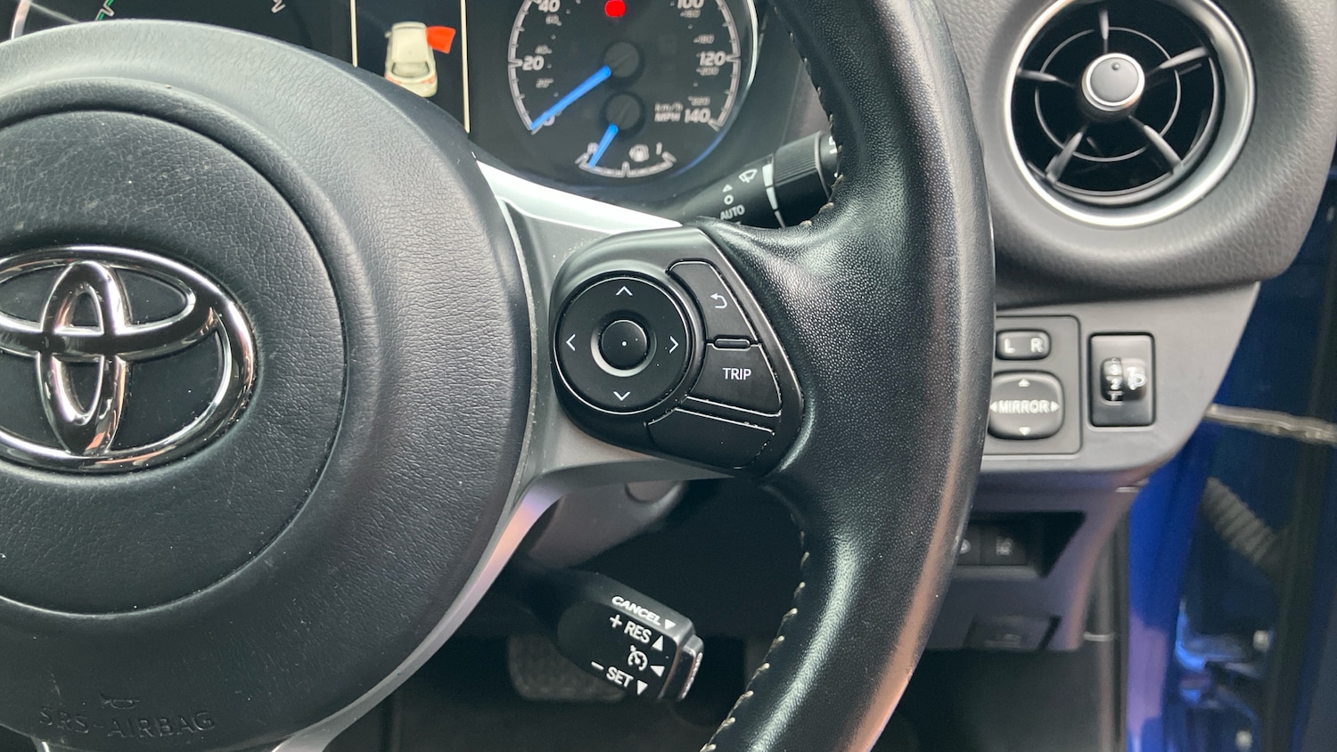 Used Toyota Yaris 2020 for sale - 77432476: Photo 38