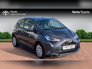 2021 (71) - 1.0 VVT-i Edge 5dr