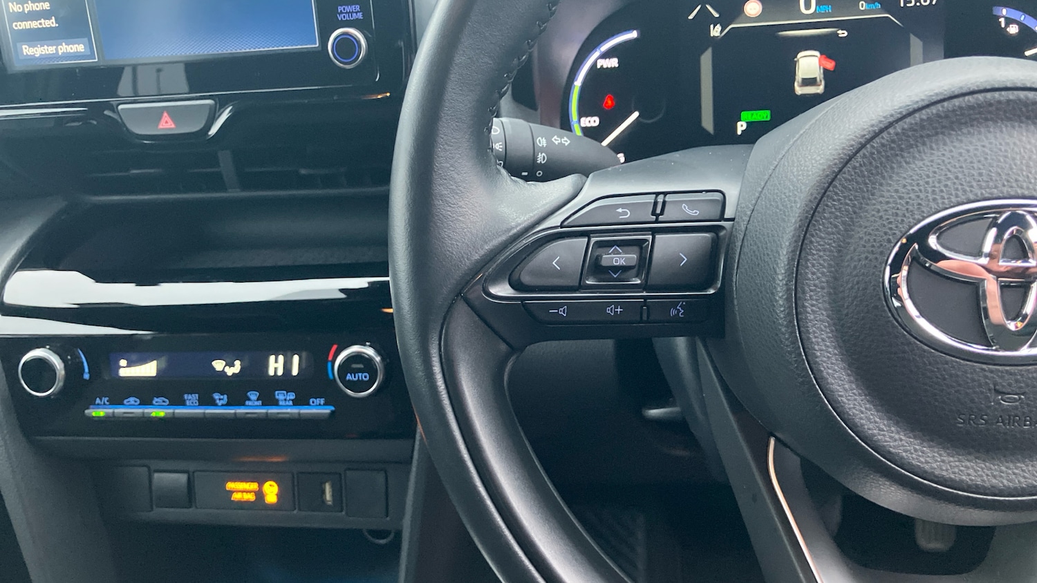 Used Toyota Yaris Cross 2022 for sale - 77521917: Photo 38