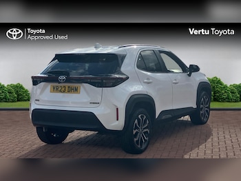 Used Toyota Yaris Cross 2023 for sale - 76078007: Photo 2