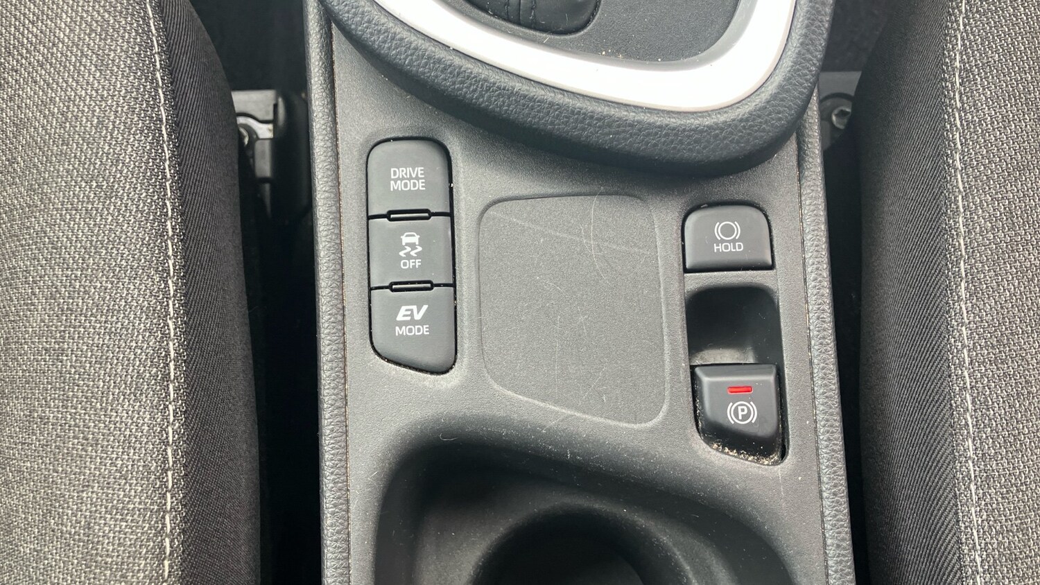 Used Toyota Yaris Cross 2023 for sale - 76078007: Photo 34
