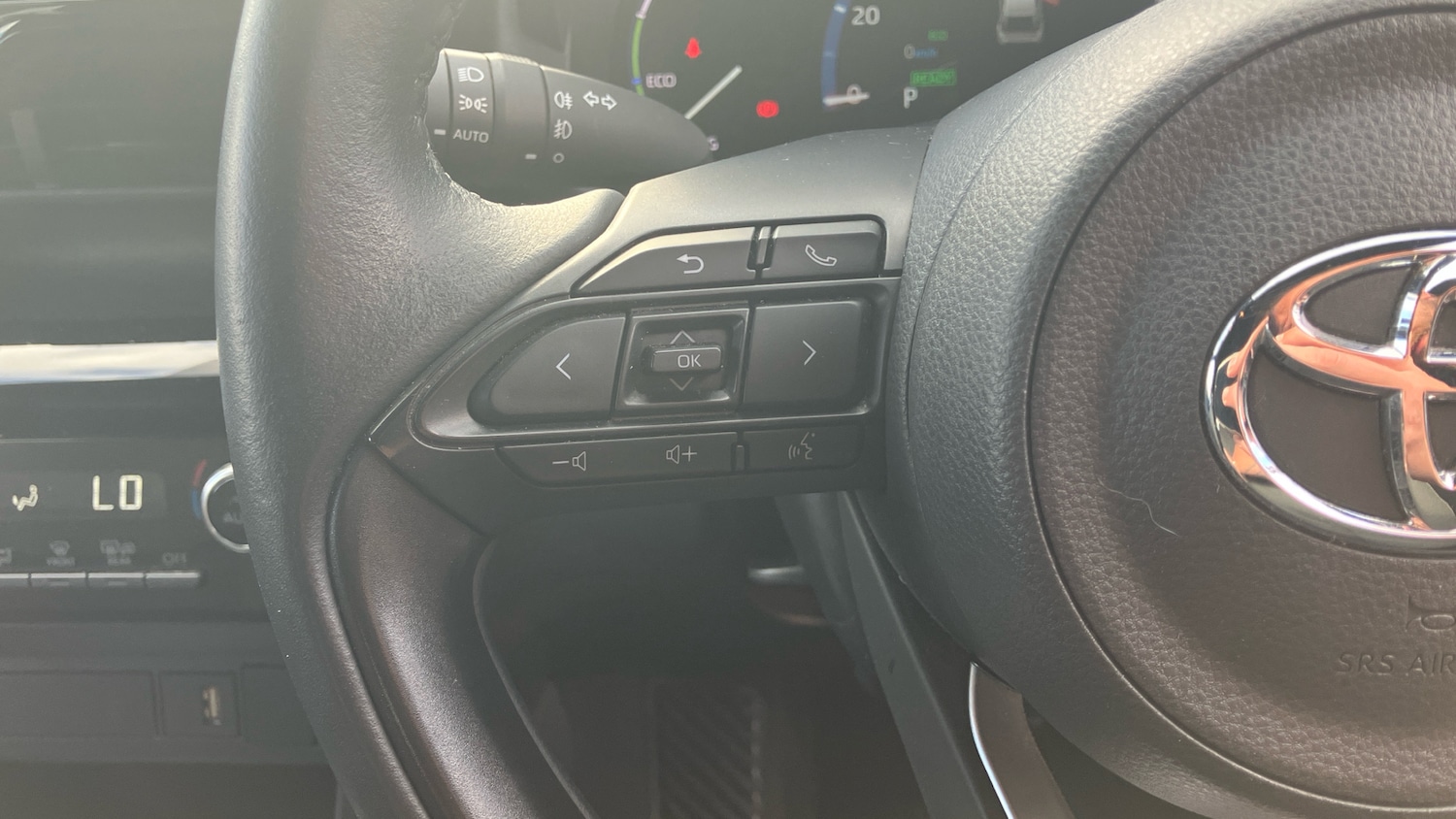 Used Toyota Yaris Cross 2023 for sale - 76078007: Photo 38