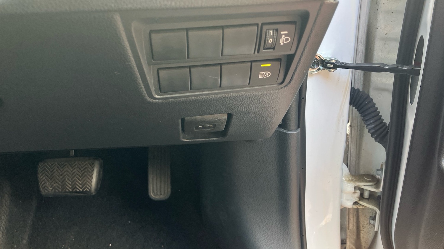 Used Toyota Yaris Cross 2023 for sale - 76078007: Photo 40