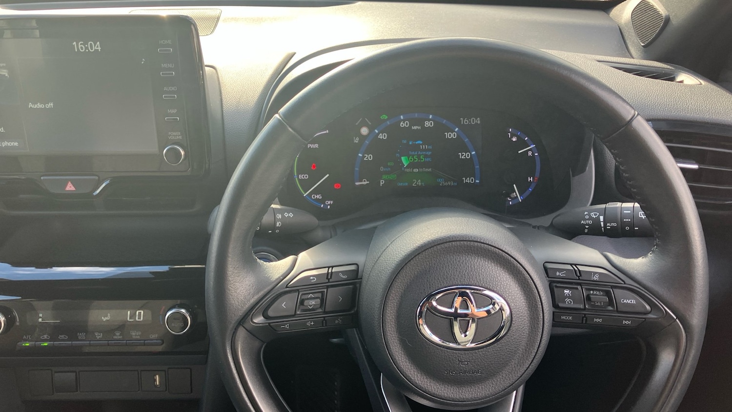 Used Toyota Yaris Cross 2023 for sale - 76078007: Photo 8
