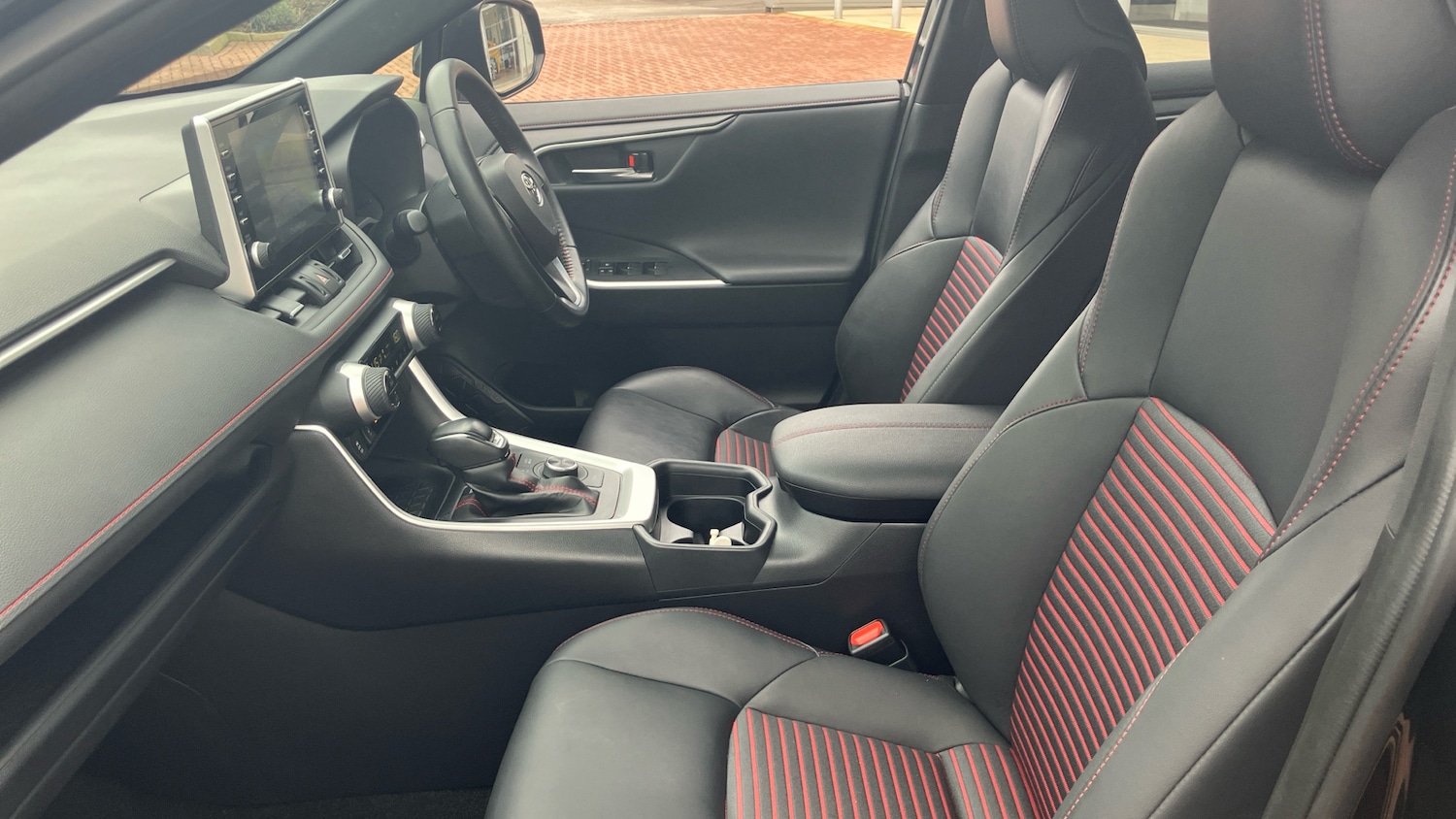 Used Toyota RAV4 2021 for sale - 76393952: Photo 10