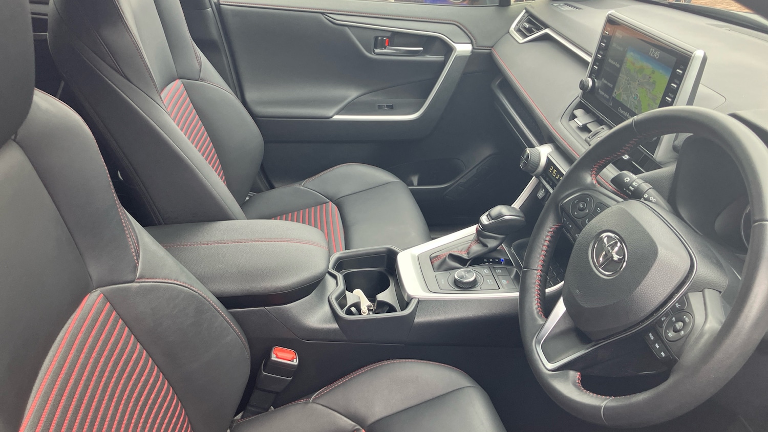 Used Toyota RAV4 2021 for sale - 76393952: Photo 11