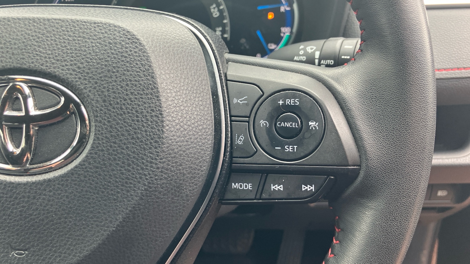 Used Toyota RAV4 2021 for sale - 76393952: Photo 40